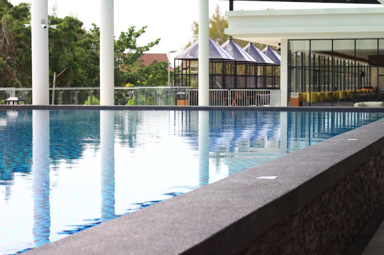 Amverton Cove Golf & Island Resort Бантинг Экстерьер фото